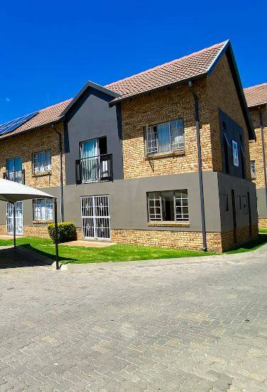 Syringa Mews