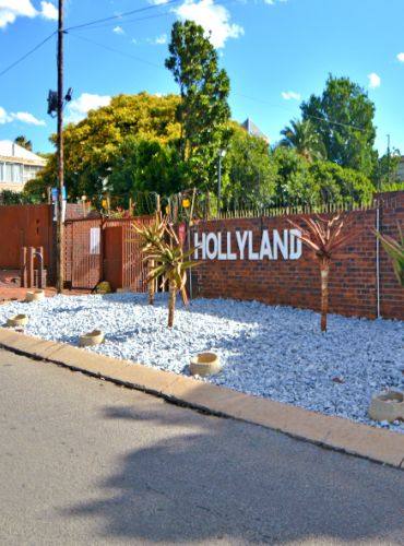 Hollyland